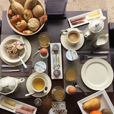 Hotel De L'octroi 3*