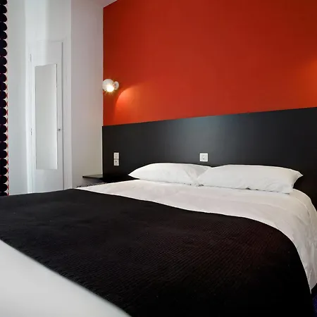De L'octroi Hotel
