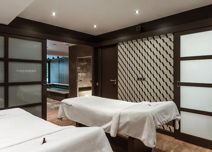 De L'octroi Hotel 3*