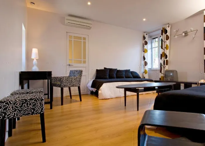 De L'octroi 3* Carcassonne